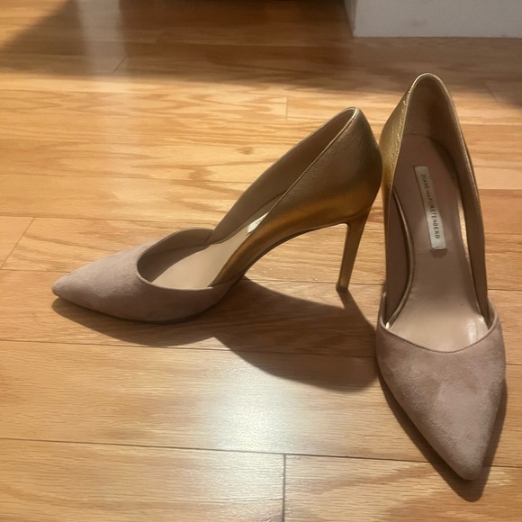Diane Von Furstenberg Leather and Suede Pumps( gold and beige) 7M - Picture 2 of 7